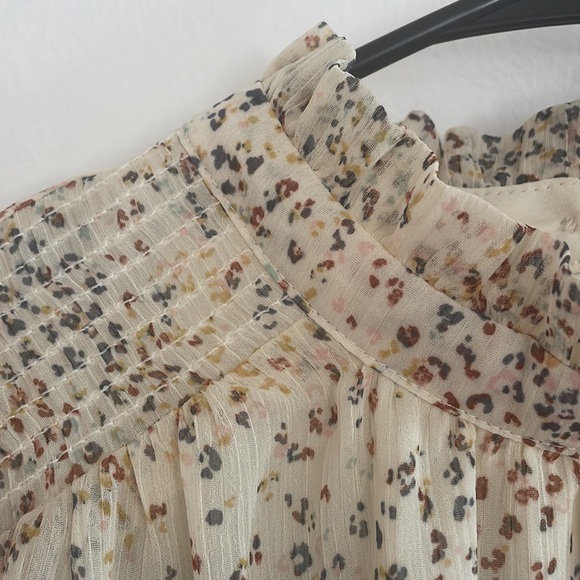 Loft Blouse - Picture 2 of 4